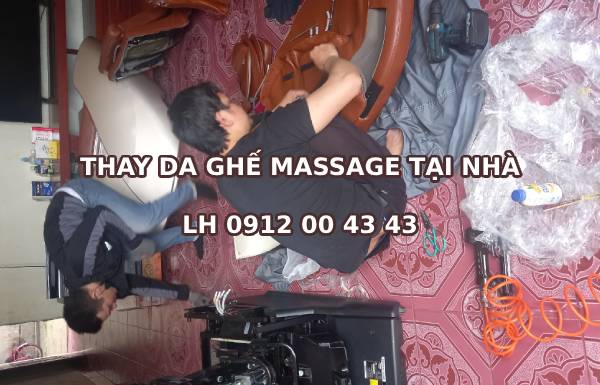 Nhiều người thay da ghế massage giá gần 20 triệu vẫn làm